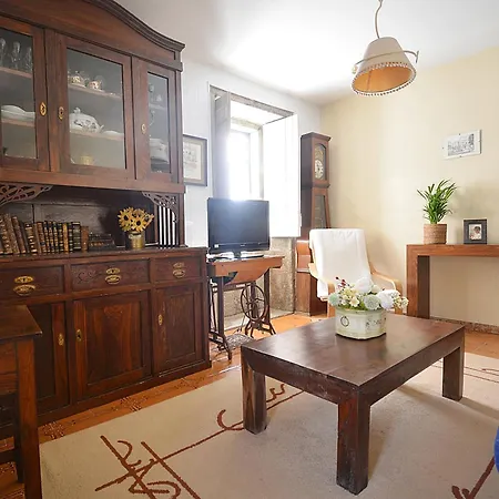 A Casa De Suarez Negreira